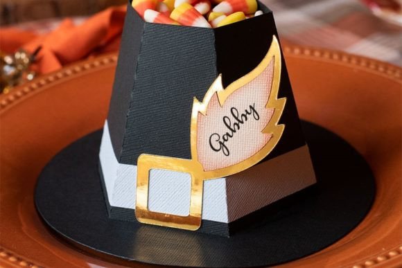 Elevate Your Thanksgiving Table with the Pilgrim Hat Treat Play Set